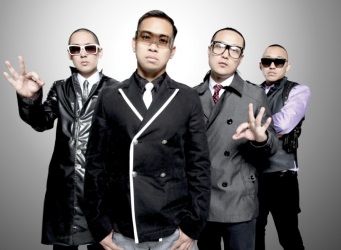 Far East Movement & T-Mass feat JVZEL - Surrounded Far East Movement & T-Mass feat JVZEL - Surrounded