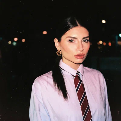 DAVICA, MODERN U - Девица плакала